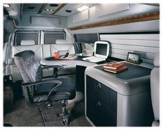 Conversion Vans, Office Shed, Rv Motorhomes, School Bus Conversion, Mobile Office, Camper Van Conversion Diy, Camper Van Conversion, Van Interior, Bus Conversion