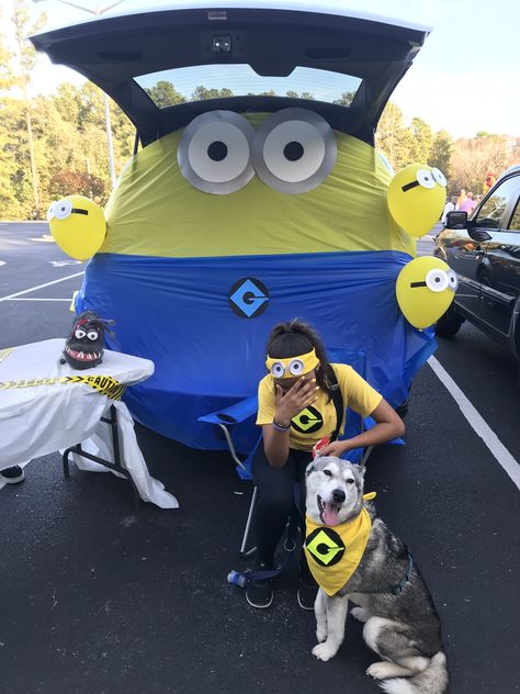 Minion Truck Or Treat, Trunk Or Treat Toddler Ideas, Trunk Or Treat Minion Theme, Minion Trunk Or Treat Ideas For Suv, Minion Trunk Or Treat Ideas For Cars, Despicable Me Trunk Or Treat Ideas, Minions Trunk Or Treat Ideas, Despicable Me Trunk Or Treat, Minion Trunk Or Treat Ideas