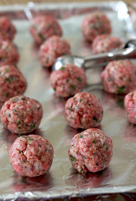 Beef And Pork, Spiced Vegetables, Greek Meatballs, Veal Recipes, Minced Pork, Easy Mediterranean Diet Recipes, Lamb Meatballs, Pork Meatballs, Mince Recipes