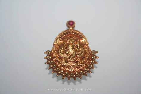 Gold Antique Pendant From Prakruthi Nagaram Pendant, Gold Antique Pendant, South Jewellery, Gold Layered Necklace, Gold Pendent, Gold Temple Jewellery, Bride Jewelry Set, Gold Jewelry Outfits, Gold Bar Earrings