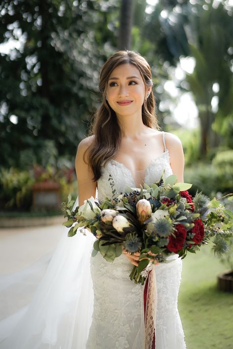 Kryz Uy Slater Young Wedding Photos | Philippines Wedding Blog Asian Wedding Hair, Bride Hair Down, Asian Bridal Hair, Bridal Hair Down, Young Wedding, Asian Bridal Makeup, Wedding Hair Half, Wedding Hair Up, Bridal Hair Inspiration