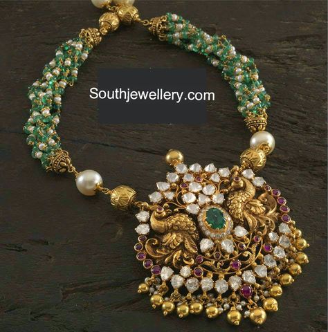 emerald and pearl beads necklace with diamond pendant Bracelet Cartier, Peacock Pendant, Gold Pendant Jewelry, Wedding Jewellery Collection, Gold Bead Necklace, Gold Jewelry Necklace, Gold Jewellery Design Necklaces, Green Beads, India Jewelry