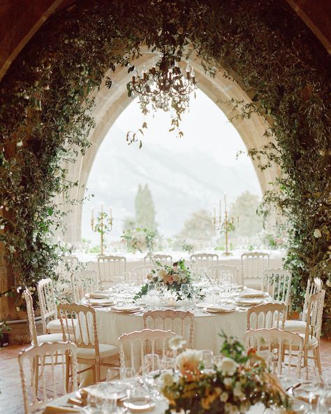 This Couple's Dreamy Italian Destination Wedding Could Have Been from a Fairy Tale | Martha Stewart Weddings - The bride loved that the wedding dinner wasn't shoehorned between toasts and dancing. Everyone sat together and had a beautiful four-course meal. Then, afterwards, everyone went to another spot for the dancing, and that was pure fun—no flowers, just disco balls everywhere. #weddingreception #weddingvenue #outdoorwedding #Italianwedding Dresses Hairstyles, Italian Destination Wedding, Course Meal, Wedding Reception Tables, Disco Balls, Wedding Quotes, Martha Stewart Weddings, Wedding Dinner, A Fairy Tale