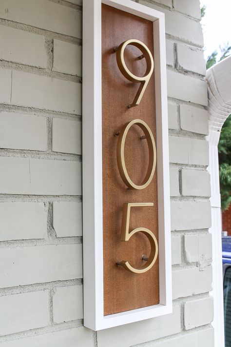 How to Make a Modern Address Number Sign (and Hang it On Brick) How To Hang House Numbers On Brick, Horizontal Address Sign, Lighting Front Of House Outdoor, Hanging Mailbox Ideas, Front Porch Steps Decor, Diy Address Sign Ideas, House Numbers Ideas Outdoor, Farmhouse Address Sign, Midcentury Farmhouse