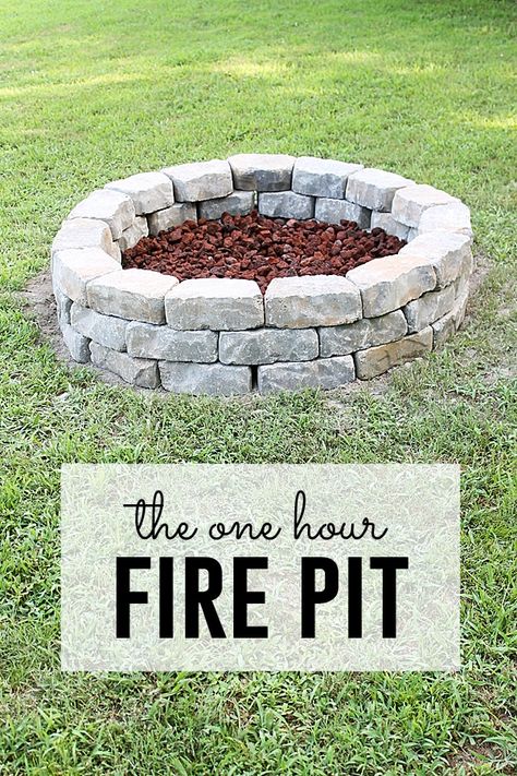 Turn your backyard into the gorgeous oasis you've always wanted! Check out these easy DIY fire pit ideas, plus the best affordable fire pits for those non-DIYers out there too. Fire Pit Plans, Fire Rings, Diy Fire Pit Ideas, How To Build A Fire Pit, Fire Pit Furniture, Food Summer, Cookout Food, Fire Pit Designs, Diy Fire Pit