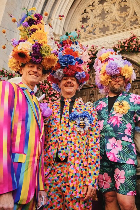 Photos: Street Style at the Easter Parade and Easter Bonnet Festival - The New York Times Easter Hat Parade, Manhattan Fashion, Easter Bonnets, Pink Flower Crown, Easter Hat, Easter Fashion, Exclamation Point, Easter Hats, Easter Bonnet