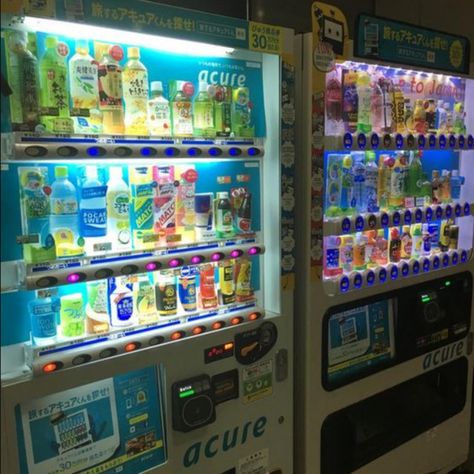 Cruel Summer Aesthetic, Japan Tokyo Aesthetic, Food Vending Machines, Vending Machines In Japan, Soda Machine, Futuristic World, Tokyo Aesthetic, Japanese Dining, Tokyo Night