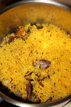 Indian basmati rice Indian Basmati Rice, Indian Rice Recipes, Cibo Asiatico, Indian Rice, Rice Side Dishes, Yellow Rice, Recipe Indian, India Food, Think Food