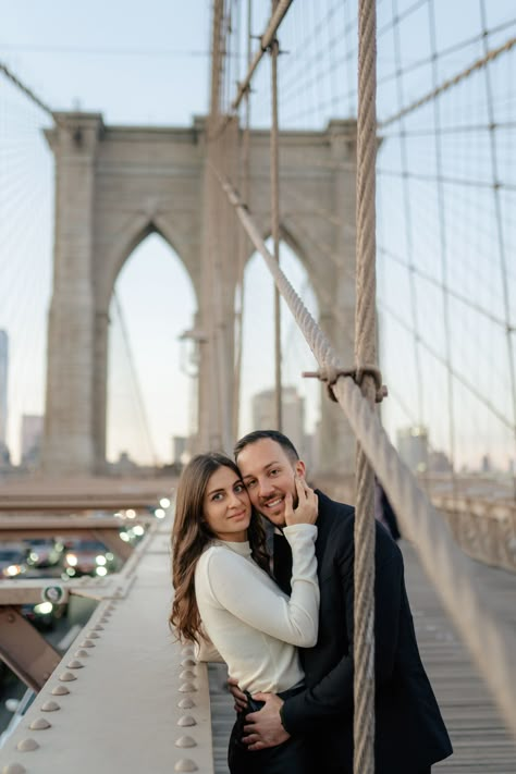 Brooklyn Bridge Picture Ideas Couple, Brooklyn Bridge Couple Photoshoot, New York City Couple Pictures, New York City Engagement Shoot, Brooklyn Bridge Couple Pictures, New York City Couples Photoshoot, New York Engagement Shoot, New York Couple Photoshoot, New York City Engagement Photos