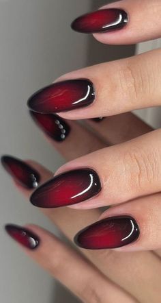 Black And Red Aura Nails, Red Black Ombre Nails, Red And Black Acrylic Nails Designs, Red Formal Nails, Black And Red Acrylic Nails, Aura Nail Designs, Diy Halloween Nail Art, Spooky Nail Designs, Halloween Fake Nails