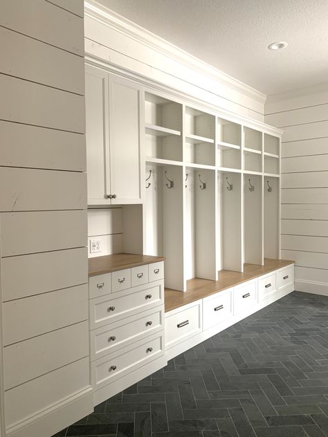 Mudroom Ideas Laundry, Built In Drop Zone, Drop Zone Entryway, Shiplap Mudroom, Diy Drop Zone, Drop Zone Ideas Entryway, Mudroom Floors, Entryway Drop Zone, Drop Zone Ideas