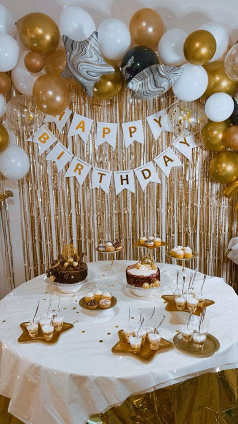 This is my 21st birthday inspired on white golden theme party . Birthday decorations and golden decor Happy Birthday Decoration Ideas, Easy Birthday Decorations, Golden Birthday Themes, Gold Theme Birthday, Birthday Decoration Ideas At Home, Diy Banners, 21st Birthday Themes, Gold Theme Party, Happy Birthday Decoration