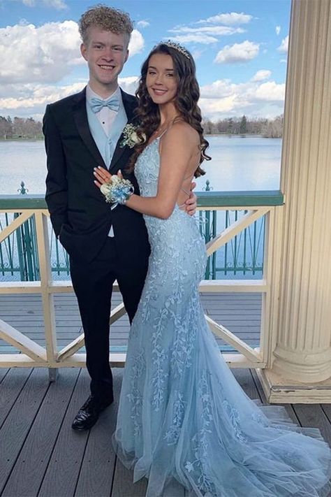 7c4ede33a62160a19586f6e26eaefacfdesc43678325ri Light Blue Prom, Blue Mermaid Prom Dress, Prom Pics, Prom Couples, Light Blue Prom Dress, Beautiful Features, Suits Prom, Blue Prom Dress, Mermaid Prom Dress