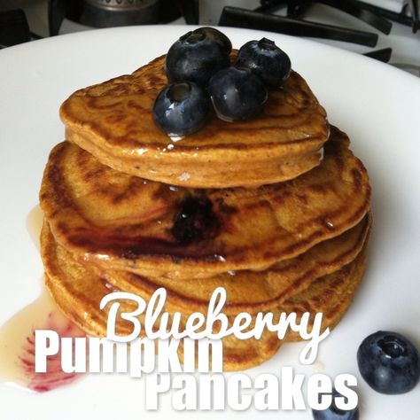 Pumpkin Blueberry, Blueberry Pumpkin, Fall Recipes Pumpkin, Blueberry Breakfast, Pumpkin Pancakes, Pescatarian Recipes, Blueberry Pancakes, Health Nut, Oat Flour