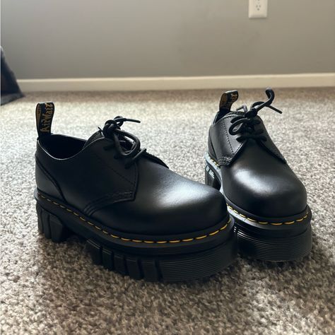 Only Worn Once!!! 8053 Leather Platform Casual Shoes, Platform Casual Shoes, Sporty Spice, Dr Martens Black, Dr Martens Shoes, Martens Shoes, Shoes Color, Casual Shoes, Outfit Inspo