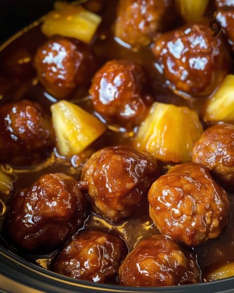 Irresistible Pineapple BBQ Meatballs Recipe Meatballs On Smoker, Crockpot Bbq Meatballs Frozen, Hot Honey Meatballs, Bbq Pineapple Meatballs, Honey Bbq Meatballs, Pineapple Bbq Meatballs, Bobby Flay Meatballs, Meatballs With Pineapple, Meatball Appetizer Recipes