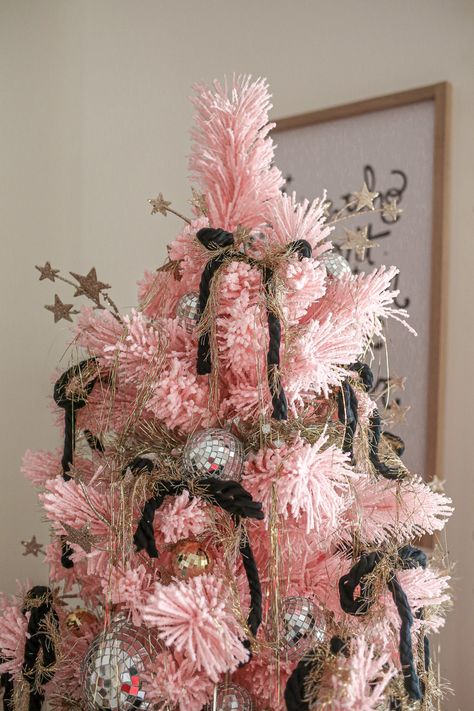 Christmas Decor Disco Balls, Pink Tree Decorations Decorating Ideas, Disco Balls Christmas Tree, Pink Disco Christmas Tree, Disco Cowgirl Christmas Tree, Disco Ball Christmas Tree Decoration, Disco Ball Tree Topper, Christmas Tree With Disco Balls, Dolly Parton Christmas Tree