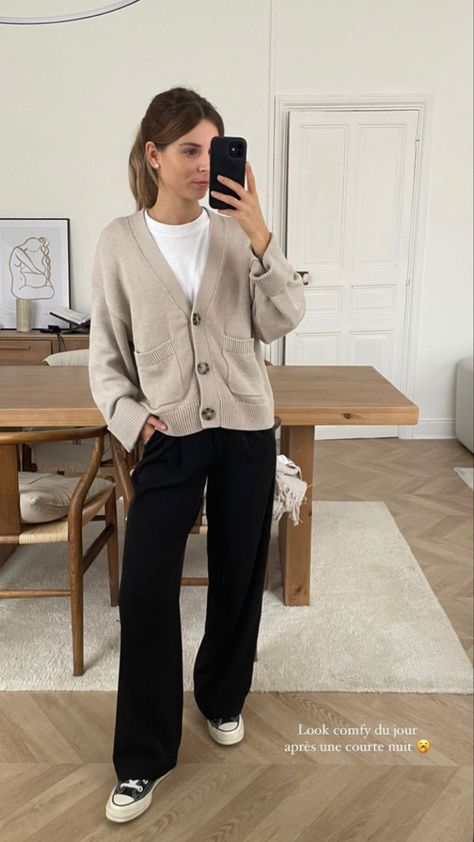 Casual Sweater And Leggings Outfit, Thrifty Business Casual, Cropped Slacks Outfit, Comfy Period Outfit For Work, Morning Outfit Breakfast, Business Casual Outfits Cardigan, Classic Timeless Outfits For Women, Winter Casual Friday Work Outfits, Casual Outfits With Slacks