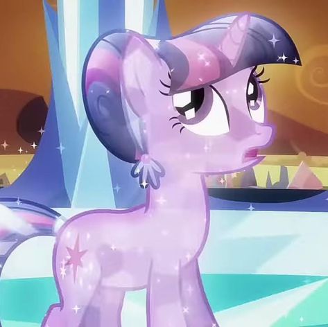 bestie S3 EP2 #mlp #mylittlepony #mlptwilight #twilight #twilightsparkle #princesstwilightsparkle #brony #pony #mlpart #mlpicon Crystal Ponies, Idw Comics, Fantasy Adventurer, Mlp Twilight Sparkle, Sci Twi, Unicorn Pony, Mlp Twilight, Monster Squad, Princess Twilight Sparkle