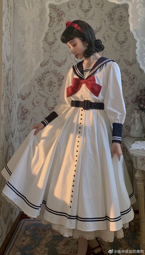 Old Fashion Dresses Vintage Classy, Gaun Abad Pertengahan, Op Dress, Lolita Outfits, Sailor Style, Old Fashion Dresses, Sailor Fashion, Kawaii Fashion Outfits, Mori Girl