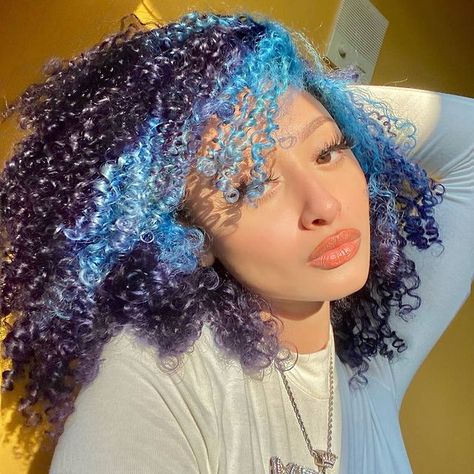 oVertone (@overtonecolor) • Instagram photos and videos Dark Navy Blue Hair, Blue Money Piece Hair, Blue Money Piece, Blue Hair Ideas, Blue Money, Money Piece Hair, Navy Blue Hair, Balmain Hair, Light Blue Hair