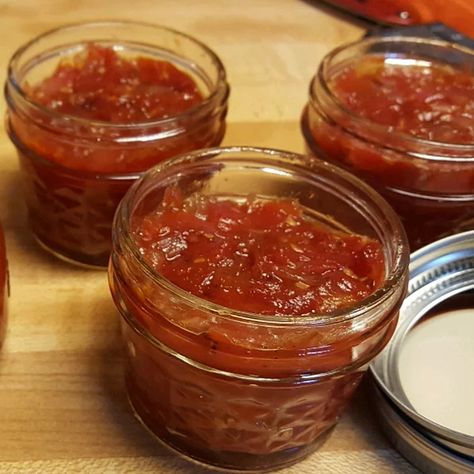 Bacon Jam Recipe Canning, Tomato Bacon Jam, Bacon Tomato Jam, Onion Jam Recipe, Bacon Onion Jam, Bacon Jam Recipe, Tomato Jam Recipe, Canning Jam Recipes, Onion Jam