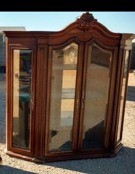 I Can Save It! Hutch Top Makeover Hutch Top Repurposed Ideas, Hutch Top Makeover, Hutch Top Repurposed, Repurposed Hutch, Hutch Redo, French Provincial Dresser Makeover, Hutch Top, China Cabinet Makeover, Farmhouse Hutch