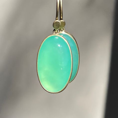 Chrysoprase Jewelry, Multicolor Jewelry, Ancient Jewelry, Gems Jewelry, Dream Jewelry, Crystal Jewelry, Amazing Jewelry, Ear Piercings, Jewelry Inspiration