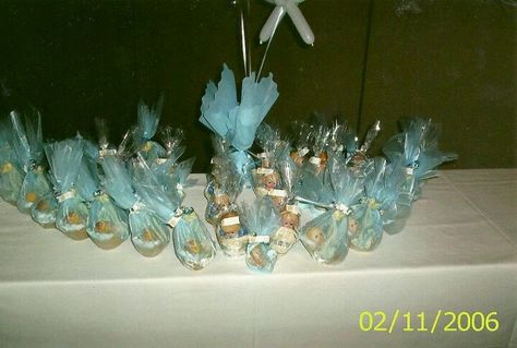 Christening souvenirs Christening Souvenirs, Family Party, Family Parties, Christening, Glass Vase, Party Decorations, Crown Jewelry, Vase, Glass