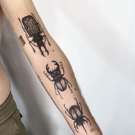 Biology Tattoo Ideas, Biology Tattoo, Montreal Tattoo, Illusion Tattoo, Science Tattoo, Science Tattoos, Optical Illusion Tattoos, Illusion Tattoos, Beetle Tattoo