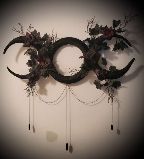 Triple Moon/Goddess Wreath | Wiccan decor, Diy crafts for home decor, Witchy crafts Gothic Sheek Decor, Dark Wreath Ideas, Dollar Store Gifts Diy, Wiccan Halloween Decor, Gothic Decor Diy Ideas, Witch Wreath Ideas, Triple Moon Wreath Diy, Witch Garland Diy, Moon Wreath Crescent Diy