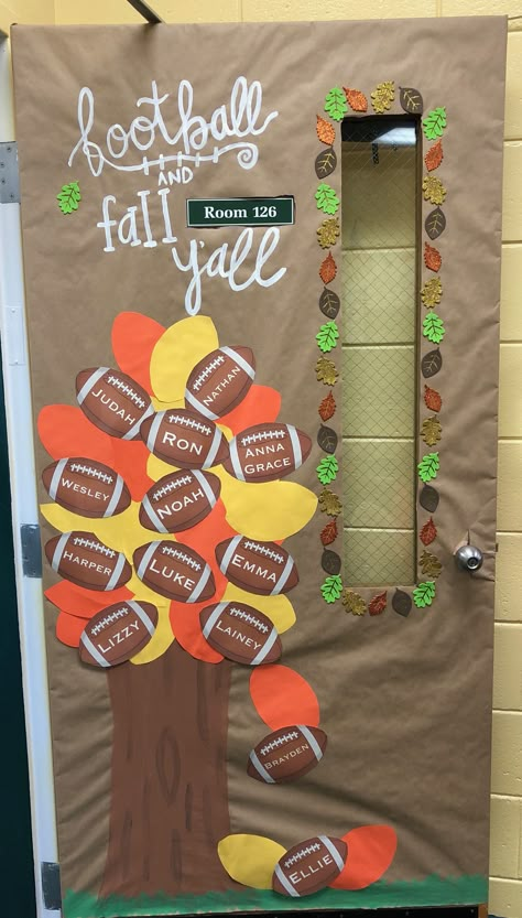 Fall Wall For Classroom, Fall Pre K Classroom Door Decoration, September Teacher Door Ideas, Fall Decorations Classroom Preschool, Aba Office Decor, Fall Theme Door Decorations, Fall Classroom Activities Preschool, September Bulliten Boards For Preschool, Fall Bulletin Boards For Preschool