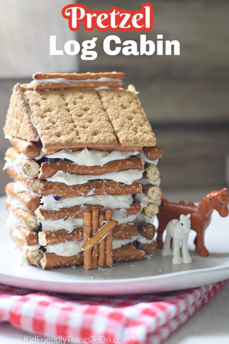 Pretzel Log Cabin, Log Cabin Craft, Pioneer Activities, Graham Cracker House, Cracker House, Winter Snack, Cabin Crafts, Holly Dolly, Sugar Cones