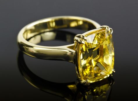 Yellow Sapphire Gold Ring Designs For Men, Yellow Stone Ring Men, Yellow Sapphire Ring Men Gold, Yellow Sapphire Ring Men Design, Yellow Saffire Ring, Stone Rings For Men Gold, Yellow Sapphire Ring Men, Ring Designs For Men, Sapphire Ring Designs