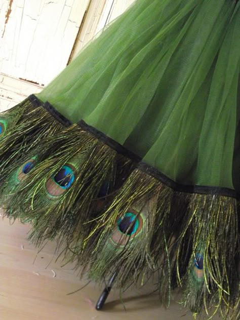 Peacock Theme, Ivy House, Peacock Dress, Peacock Wedding, Theme Dress, Lehenga Designs, Peacock Feathers, Peacock Feather, Indian Design