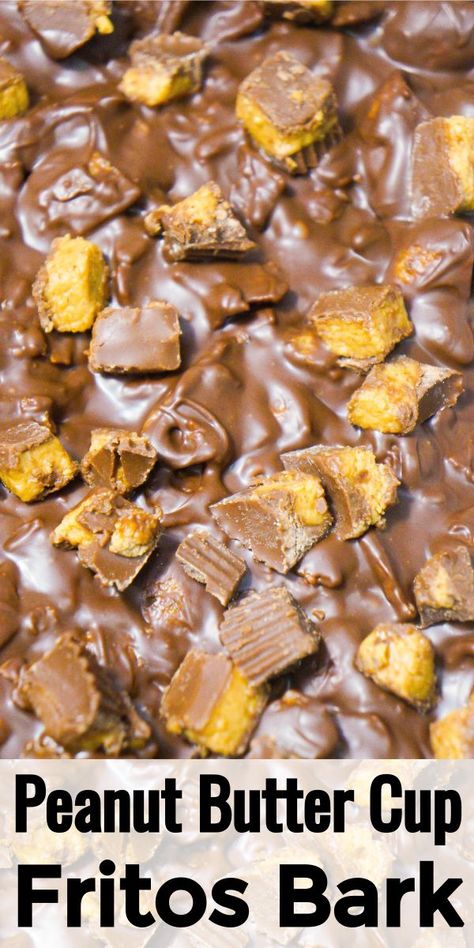 Fritos Peanut Butter, Peanut Butter Chocolate Bark, Frito Recipe, Salty Desserts, Peanut Butter Dessert Recipes, Chocolate Bark Recipe, Butter Bars, Chocolate And Peanut Butter, Snack Mix Recipes