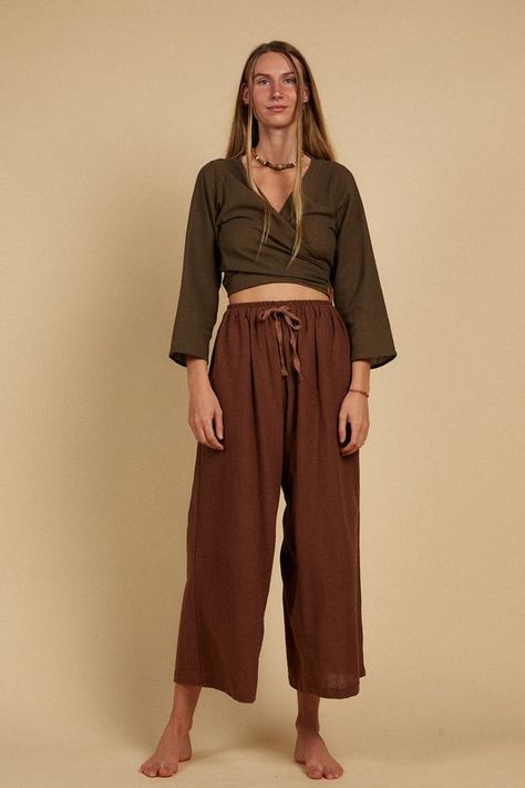 Slow Fashion Outfit, Organic Fashion Style, Organic Style Clothing, Cotton Pants Outfit, Community Connection, Slow Fashion Clothes, Linen Style Fashion, Organic Aesthetic, Earthy Style