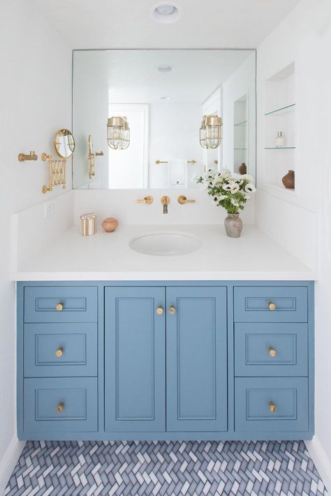 Designer Stefani Stein revamps a Marina Del Rey beachside retreat. #MasterBathroom Beach Style Bathroom, Vanities Bathroom, Mirrors Bathroom, Cabinets Bathroom, Bad Inspiration, Bathroom Wall Cabinets, Dark Home, Blue Cabinets, Bathroom Color