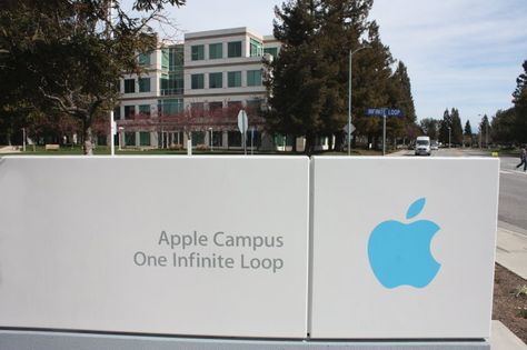 The Apple headquarters at 1 Infinite Loop, Cupertino, California. Apple Headquarters, Cupertino California, Tim Cook, Latest Iphone, Real Estate News, California Adventure, Financial Advice, Disneyland, Road Trip