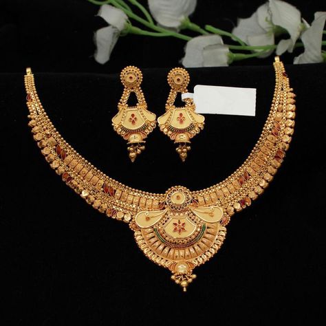 Neckless Set Gold Jewelry, Har Set Design Gold, Har Design Gold, Gold Har Desain, Gold Necklace With Earrings Set, Gold Designs Jewellery India, 22k Gold Necklace Indian Jewelry, Necleses Jewelry Gold Indian Latest, Gold Set Designs Simple