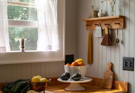 Shaker (Ish) Peg Rails in an Upstate Kitchen - The Organized Home Shaker Peg Rail, Peg Rail, Shaker Pegs, Organized Home, Home Storage, Stone House, Great Ideas, Home Organization, Storage Organization