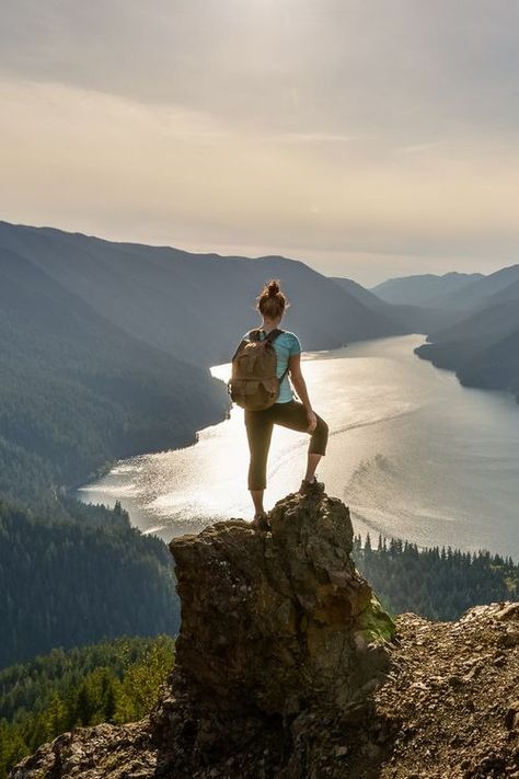 On Top Of A Mountain, Lev Livet, Top Of A Mountain, Foto Tips, Skydiving, Foto Inspiration, Elba, Oh The Places Youll Go, Rock Climbing