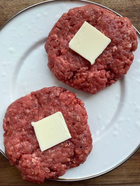 Pats of butter on beef patties. Homemade Burger Recipe, Ground Chuck, Butter Burgers, Homemade Burger, Best Burger Recipe, The Best Burger, Homemade Burgers, Hamburger Recipes, Hamburger Patties