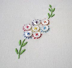 Loving buttons and embroidery right now. This would look sweet with lots of button flowers. ميدالية مفاتيح, Áo Blu, Pola Kristik, Pola Sulam, 자수 디자인, Hand Embroidery Stitches, Button Crafts, Button Flowers, Hand Embroidery Patterns