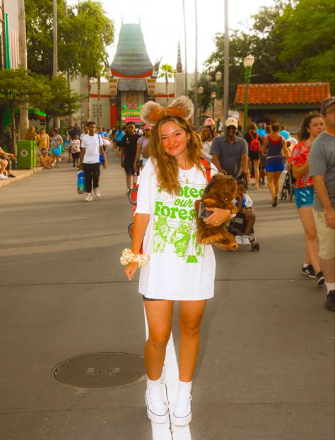 Hollywood Studios Outfit, Disney Park Outfit, Disney Poses, Universal Studios Outfit, Disney Trip Outfits, Disney Outfits Women, Theme Park Outfits, Florida Outfits, Hollywood Blvd