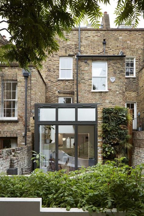 London-Georgian-House-Modern-Renovation-and-Extension_4 | iDesignArch | Interior Design, Architecture & Interior Decorating eMagazine Terrace House Extension, Scenario Architecture, Building Extension, Space Project, Georgian Mansion, Self Build Houses, Georgian House, Side Return, 2024 Goals