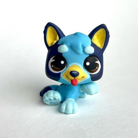 idk who made this sorry. Lps Customs Ideas Easy, Custom Lps Ideas, Lps Costumes, Lps Customs Ideas, Lps Drawings, Lps Popular, Custom Lps, Lps Custom, Lps Customs