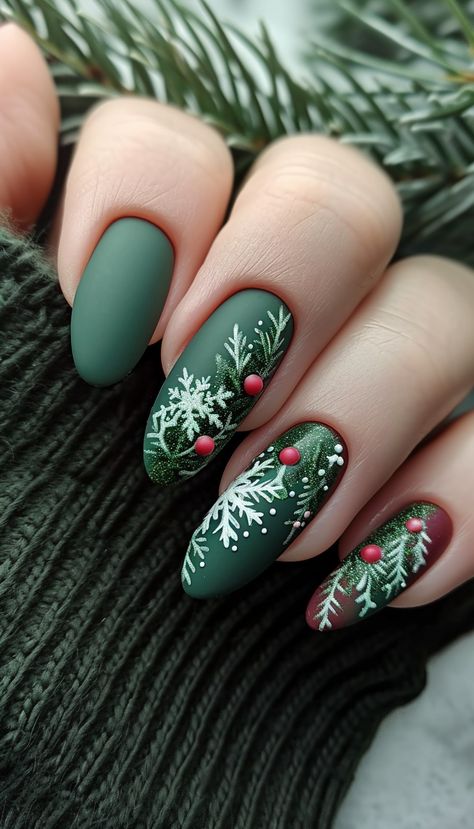 Holly Nails Design, Short Holiday Gel Nails, Yule Nail Designs, Christmas Elf Nail Art, Mistletoe Nails Christmas, Mistletoe Nail Design, Intricate Christmas Nails, Winter Fingernail Designs, Winter And Christmas Nails