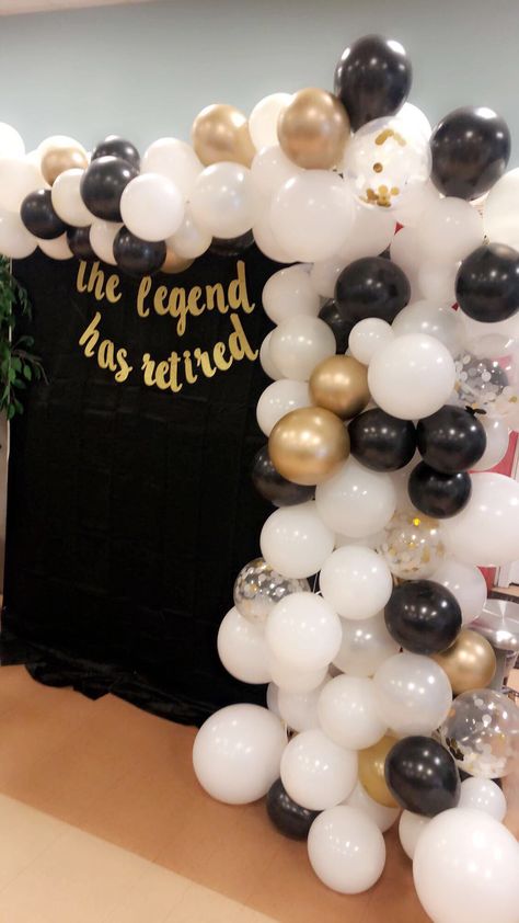 Backdrop For Retirement Party, Retirement Backdrop Ideas, Retirement Backdrop, Office Retirement Party, Retirement Decorations, 60th Birthday Decorations, Retirement Ideas, Party Photo Backdrop, Celebration Balloons