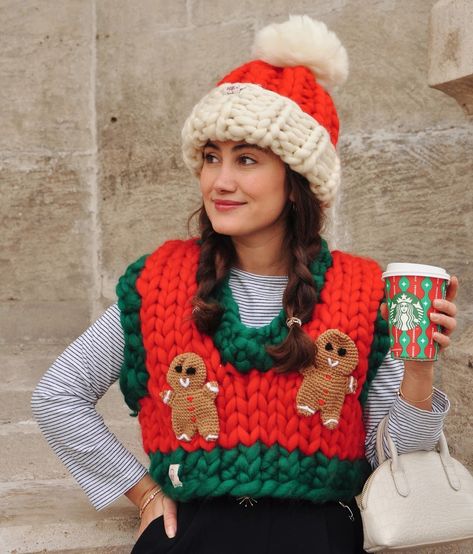 Crochet Sweater Design, Funny Christmas Sweaters, Unique Sweaters, Holiday Crochet, Crochet Fashion Patterns, Xmas Sweater, Christmas Knitting, Handmade Knitting, Crochet Motif